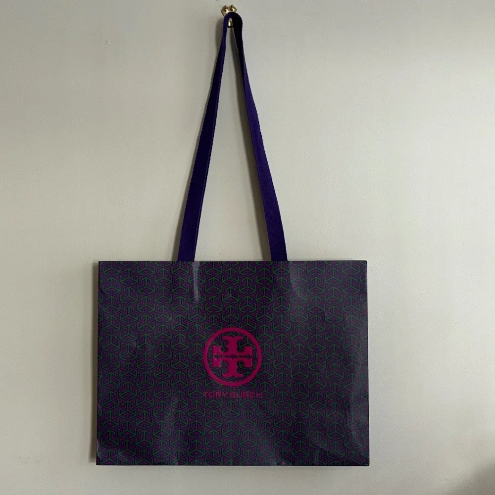 Tory Burch paper stylish keywords